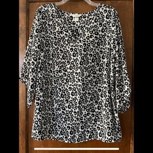 CJ Banks black/while leopard print blouse. Size 1X. Like new.‎